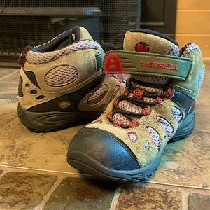 Merrell Kids waterproof Leather Hiking Boots size 13